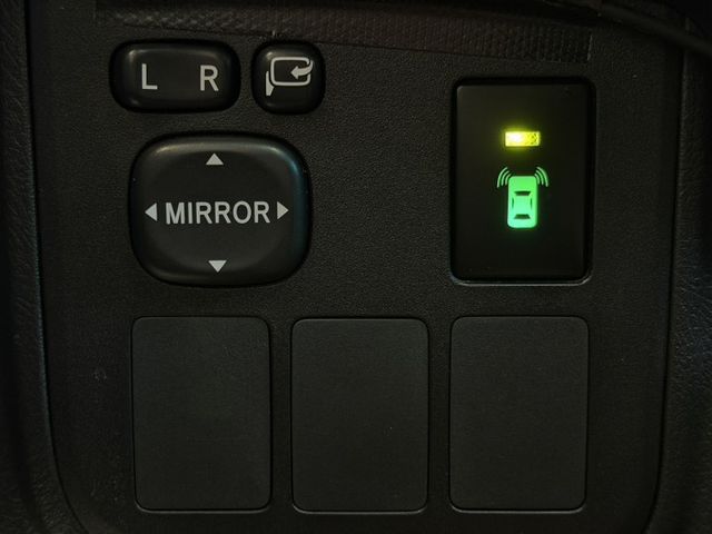 2010年出廠 頂配 有電動椅 免鑰匙 安卓機 里程保證 非計程車 實車實價 歡迎試乘  第17張相片