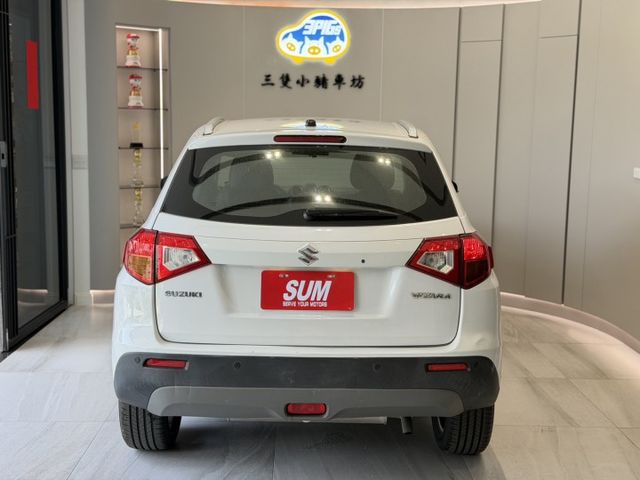 2016年 1.6 GLX版 里程僅跑4萬 認證車 實車實價 可貸款 歡迎試乘  第2張相片