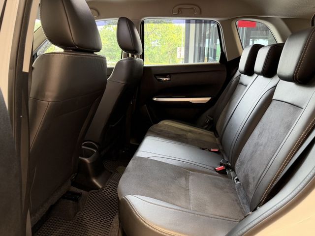 2016年 1.6 GLX版 里程僅跑4萬 認證車 實車實價 可貸款 歡迎試乘  第13張相片