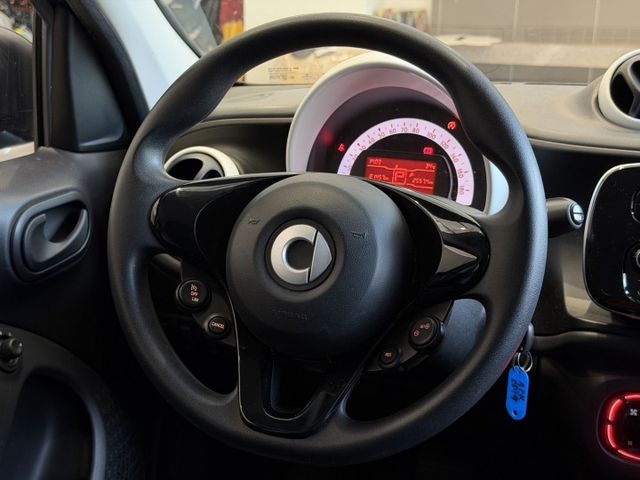 2016年出廠 FORFOUR 66KWPure 里程僅8萬公里 原鈑件 實車實價 歡迎試乘  第9張相片