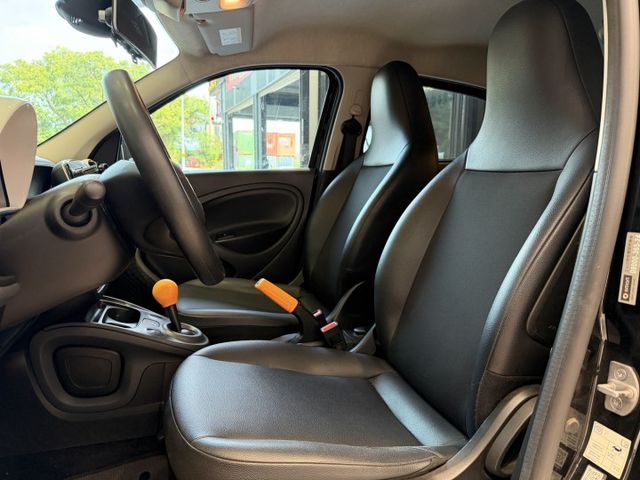 2016年出廠 FORFOUR 66KWPure 里程僅8萬公里 原鈑件 實車實價 歡迎試乘  第11張相片