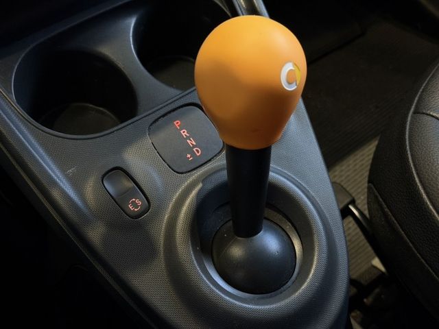 2016年出廠 FORFOUR 66KWPure 里程僅8萬公里 原鈑件 實車實價 歡迎試乘  第15張相片