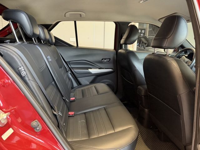 2021年出廠 智型旗艦版 里程5萬公里 原鈑件 兩年保固 實車實價 歡迎試乘  第14張相片