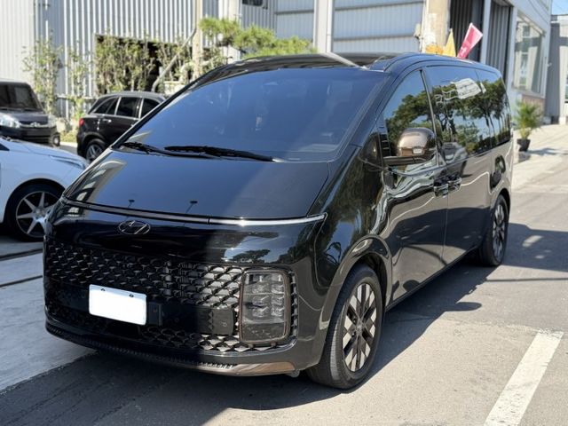 2022出廠 STARIA CEO版 雙天窗 盲點 通風座椅 電動滑門 LED尾燈 跟車 原鈑件 實車實價  第3張相片