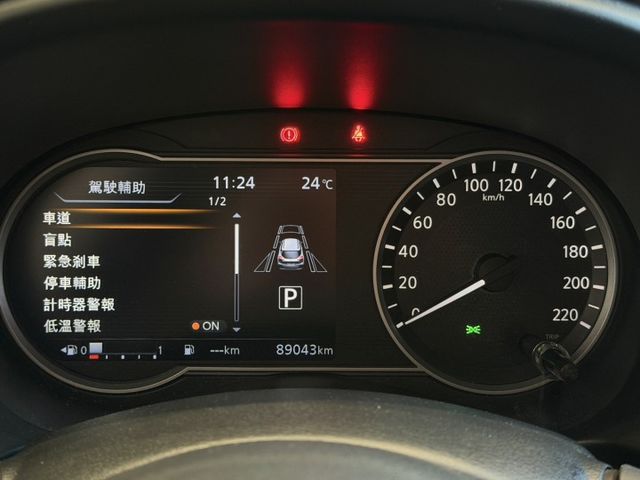 2019年出廠 智型旗艦版 原鈑件 盲點 自動煞停 定速 免鑰匙 原廠保養 實車實價 歡迎試乘  第8張相片