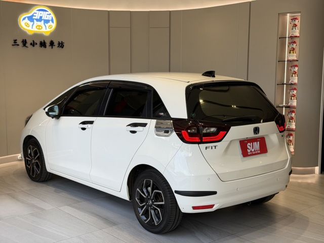 2023年 FIT油電版 里程3萬 環景安卓 盲點 免鑰匙 原鈑件 實車實價 可貸款 歡迎試乘  第5張相片