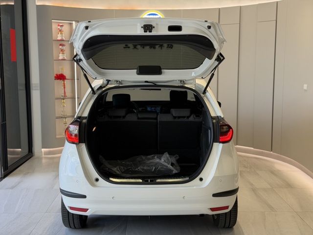 2023年 FIT油電版 里程3萬 環景安卓 盲點 免鑰匙 原鈑件 實車實價 可貸款 歡迎試乘  第7張相片