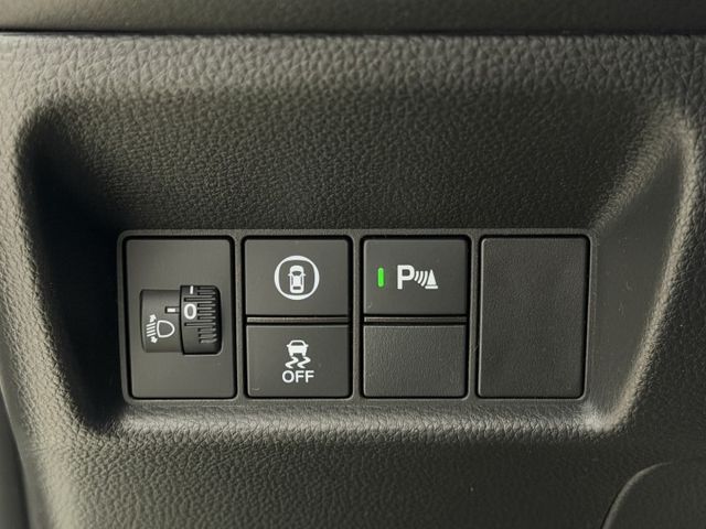 2023年 FIT油電版 里程3萬 環景安卓 盲點 免鑰匙 原鈑件 實車實價 可貸款 歡迎試乘  第19張相片