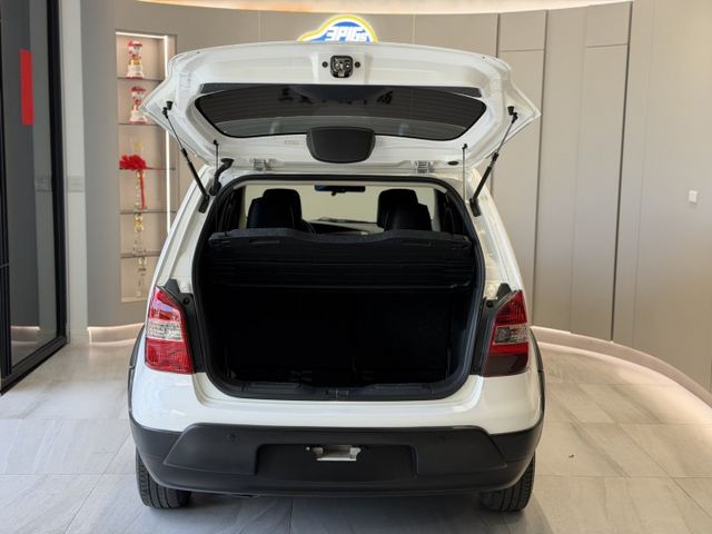 2012年出廠 S規 免鑰匙啟動 恆溫空調 里程僅跑9萬 實車實價 歡迎試乘  第7張相片