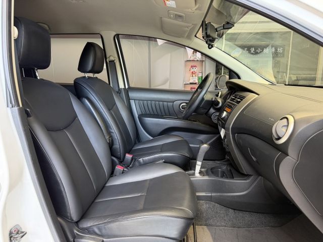 2012年出廠 S規 免鑰匙啟動 恆溫空調 里程僅跑9萬 實車實價 歡迎試乘  第12張相片