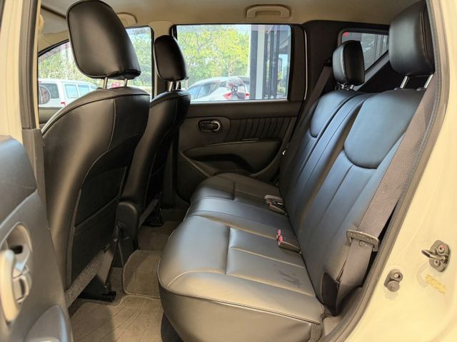 2012年出廠 S規 免鑰匙啟動 恆溫空調 里程僅跑9萬 實車實價 歡迎試乘  第13張相片