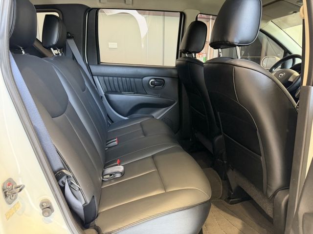 2012年出廠 S規 免鑰匙啟動 恆溫空調 里程僅跑9萬 實車實價 歡迎試乘  第14張相片