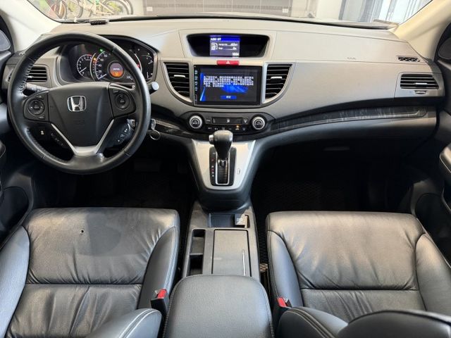 2015年出廠 2.4 S版 4WD 天窗 電動椅 循跡 4安 實車實價 可貸款試乘  第10張相片