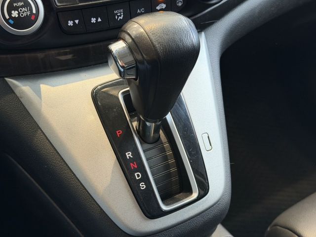 2015年出廠 2.4 S版 4WD 天窗 電動椅 循跡 4安 實車實價 可貸款試乘  第18張相片