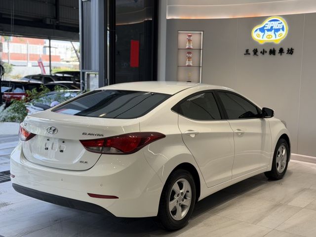 2015年出廠  ELANTRA 認證車 里程僅10萬公里 實車實價 可貸款 可試乘  第6張相片