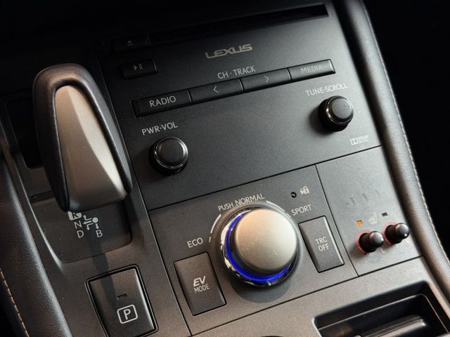 2017年 豪華版 里程僅跑9萬 藍芽 倒車影像 I-KEY 實車實價 可貸款試乘  第19張相片