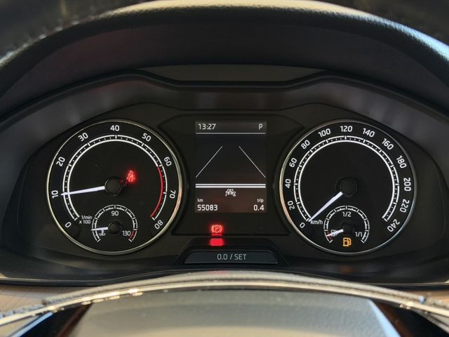 2020年 1.0豪華動能版 原鈑件 ACC 摸門 電尾門 實車實價 可貸款試乘  第8張相片