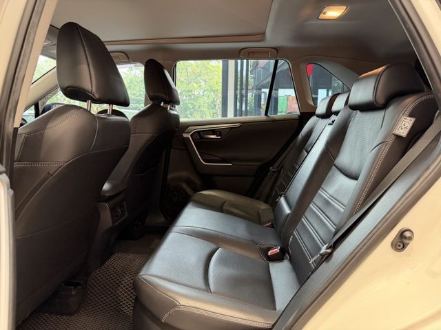2020出廠 RAV4 油電旗艦版 全景天窗 跟車 電尾門 盲點 通風椅 實車實價 可貸款試乘  第13張相片