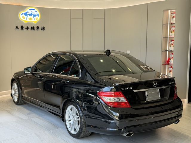 2010年 C300  認證車 低里程僅跑7萬 安卓機 雙電動椅 天窗 實車實價 可貸款  第5張相片