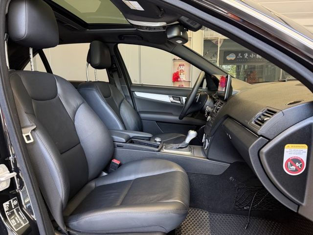 2010年 C300  認證車 低里程僅跑7萬 安卓機 雙電動椅 天窗 實車實價 可貸款  第11張相片