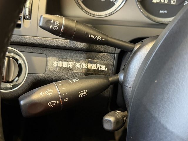 2010年 C300  認證車 低里程僅跑7萬 安卓機 雙電動椅 天窗 實車實價 可貸款  第20張相片