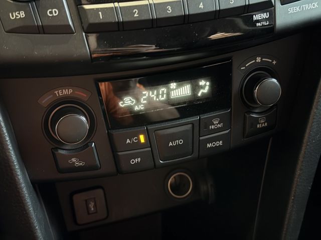 2014年式 SWIFT 1.2GLX  里程僅8萬 I-KEY  循跡 定速 實車實價可貸款  第16張相片