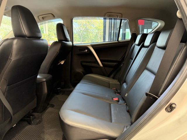 2015年出廠 RAV4 E-HI版 認證車 免鑰匙 倒車影像 前後雷達 實車實價 可貸款  第13張相片