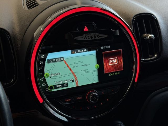18年出廠 COUNTRYMAN JCW HK音響 抬顯 電尾門 認證車 實車在店 歡迎試乘  第16張相片