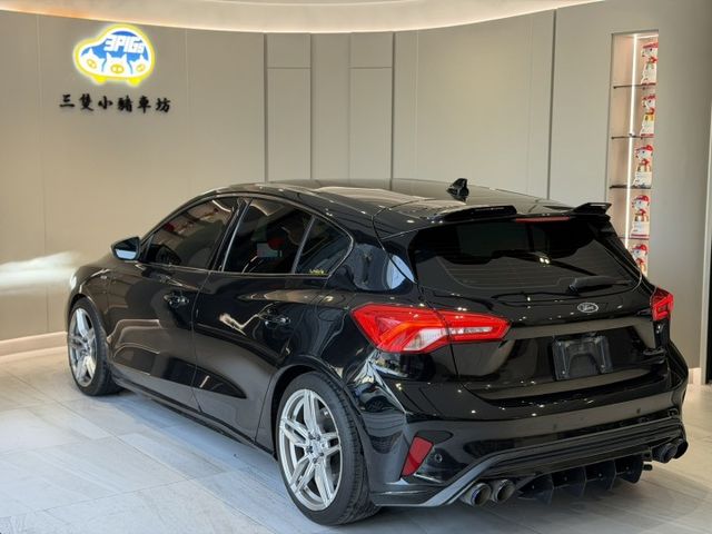 2019年出廠 FOCUS ST-LINE 小改裝 原鈑件 2年保固 實車實價 歡迎試乘  第5張相片
