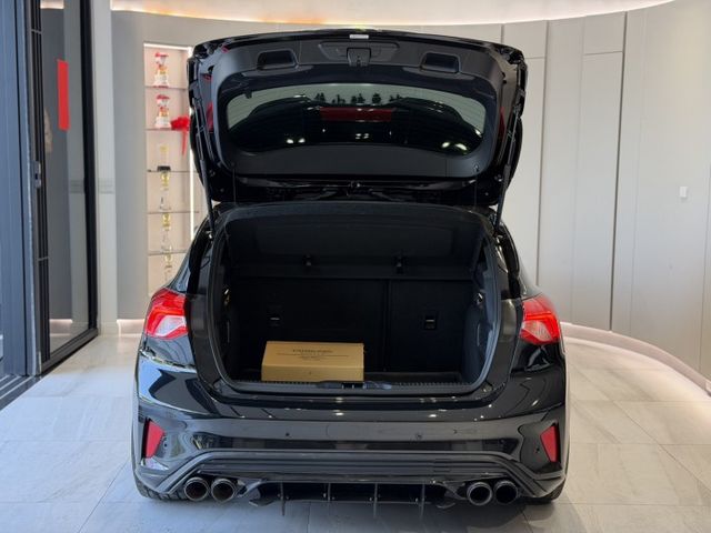 2019年出廠 FOCUS ST-LINE 小改裝 原鈑件 2年保固 實車實價 歡迎試乘  第7張相片