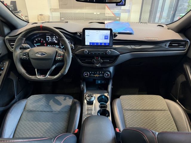 2019年出廠 FOCUS ST-LINE 小改裝 原鈑件 2年保固 實車實價 歡迎試乘  第10張相片