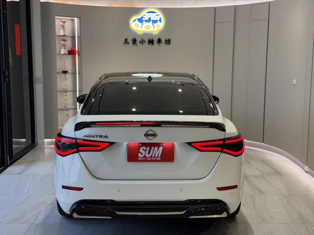 2021年 SENTRA 悅目特仕版 里程僅3萬 氣氛燈 JBL音響 實車實價 歡迎試乘  第2張相片