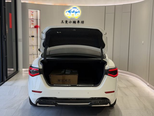 2021年 SENTRA 悅目特仕版 里程僅3萬 氣氛燈 JBL音響 實車實價 歡迎試乘  第7張相片