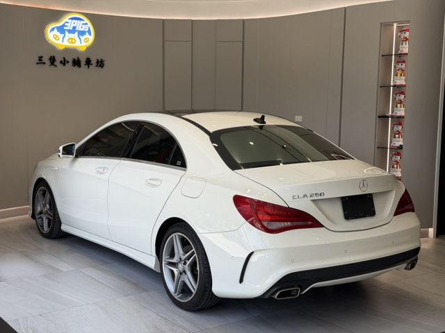 2013年 CLA250  認證車  全景天窗 LED尾燈 實車實價 可貸款 歡迎試乘  第5張相片