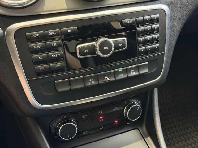 2013年 CLA250  認證車  全景天窗 LED尾燈 實車實價 可貸款 歡迎試乘  第17張相片