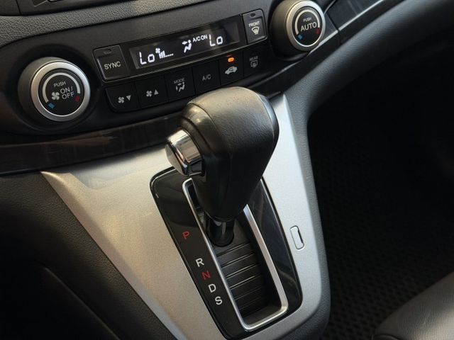 2014年 CRV S版 4WD 認證車 天窗 定速 循跡 實車實價 可貸款 歡迎試乘  第20張相片