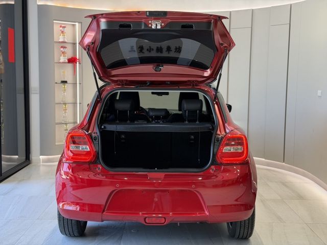 2023年 SWIFT油電  1.2L 免鑰匙 跟車 安卓機 實車實價 可貸款 歡迎試乘  第7張相片