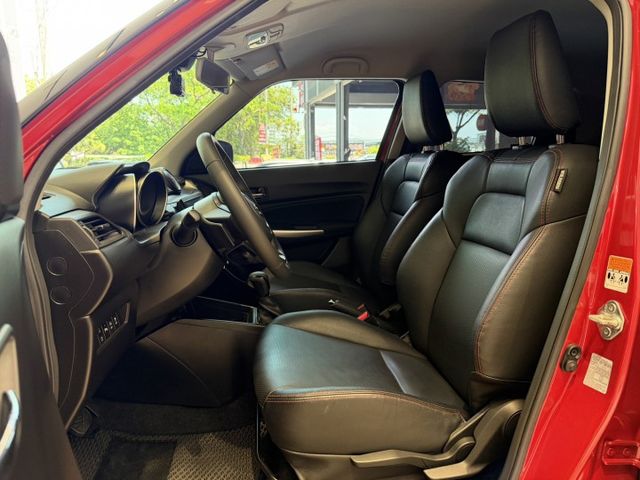 2023年 SWIFT油電  1.2L 免鑰匙 跟車 安卓機 實車實價 可貸款 歡迎試乘  第11張相片