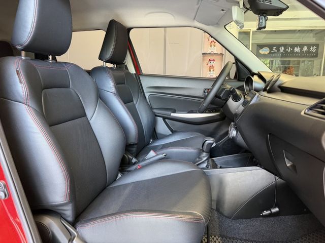 2023年 SWIFT油電  1.2L 免鑰匙 跟車 安卓機 實車實價 可貸款 歡迎試乘  第12張相片