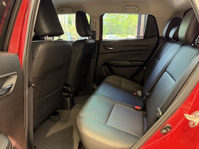 2023年 SWIFT油電  1.2L 免鑰匙 跟車 安卓機 實車實價 可貸款 歡迎試乘  第13張相片