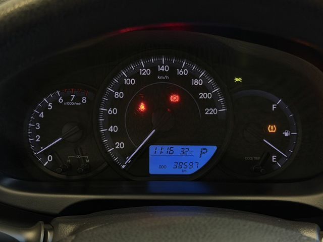 2022年 YARIS 里程僅3萬 原鈑件 兩年保固 實車實價 可貸款 歡迎試乘  第8張相片