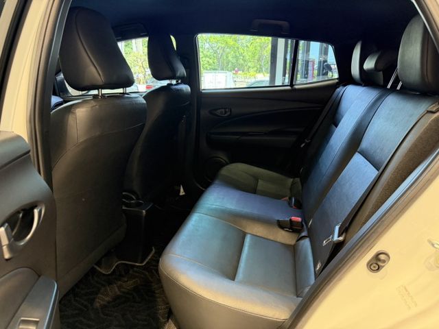 2022年 YARIS 里程僅3萬 原鈑件 兩年保固 實車實價 可貸款 歡迎試乘  第13張相片