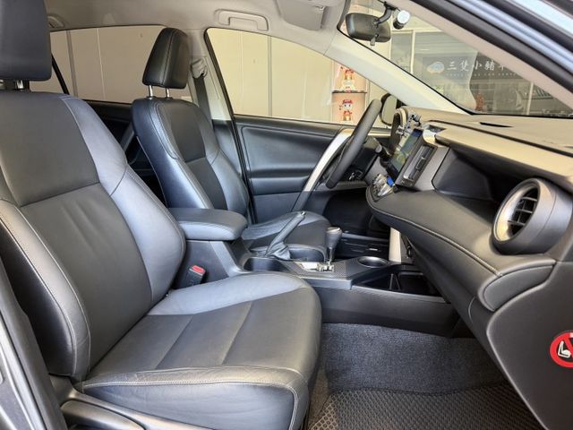 2015年 RAV4 2.5E  認證車 原鈑件 免鑰匙啟動 CarPlay安卓機 實車實價 歡迎試乘  第12張相片