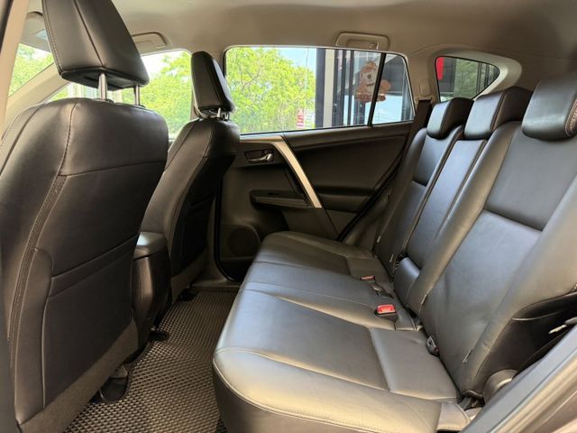 2015年 RAV4 2.5E  認證車 原鈑件 免鑰匙啟動 CarPlay安卓機 實車實價 歡迎試乘  第13張相片