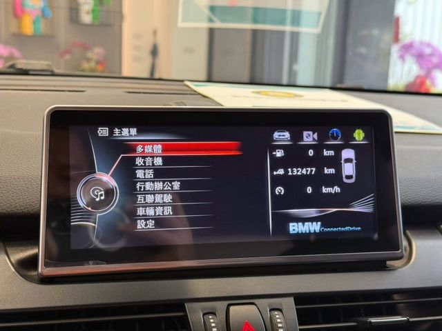 2015年出廠 218I AT 原鈑件 里程保證 實車實價 可貸款 歡迎試乘  第11張相片