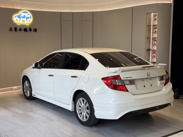 2014 本田 CIVIC 白色 1.8L 天窗 定速巡航 多功能方向盤 倒車顯影 里程保證 實車實價 歡迎試乘  第5張相片