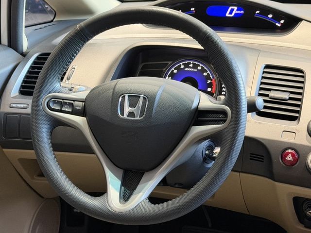 2006年出廠 CIVIC 里程僅跑9萬 認證車有天窗 實車實價 歡迎預約賞車 可貸款  第9張相片