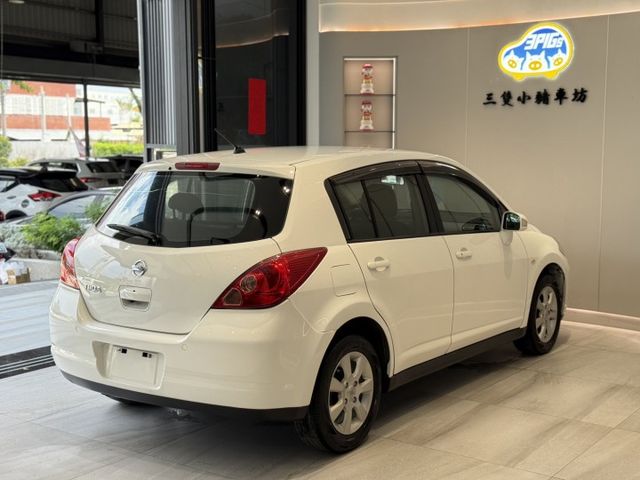 2012 日產 TIIDA 五門 白色 1.8L 認證車 里程保證 實車實價 倒車顯影 恆溫空調 定速巡航  第6張相片