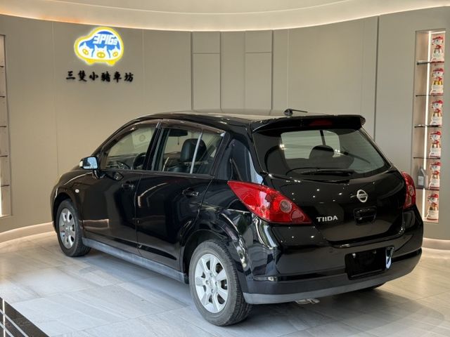 2010 TIIDA  里程僅7萬 原鈑件 有I-KEY 定速 有保固 實車實價 可貸款 歡迎試乘  第5張相片