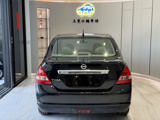 2014 日產 Tiida 黑色 1.6 四門 傳奇版 認證車 里程保證 實車實價 好車推薦  第2張相片